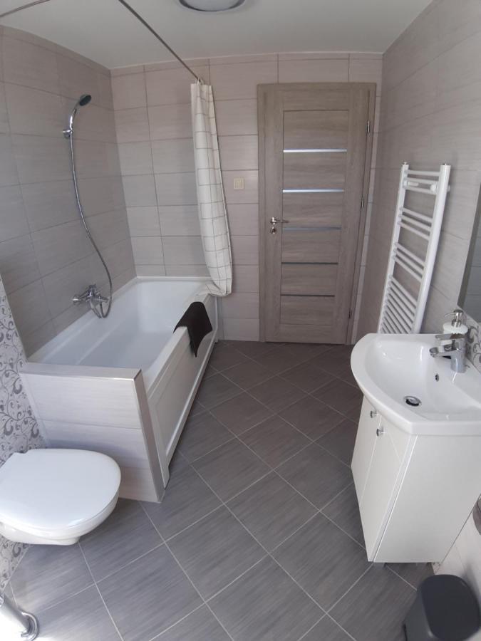 Profi Keco Apartman Balatonalmadi Luaran gambar