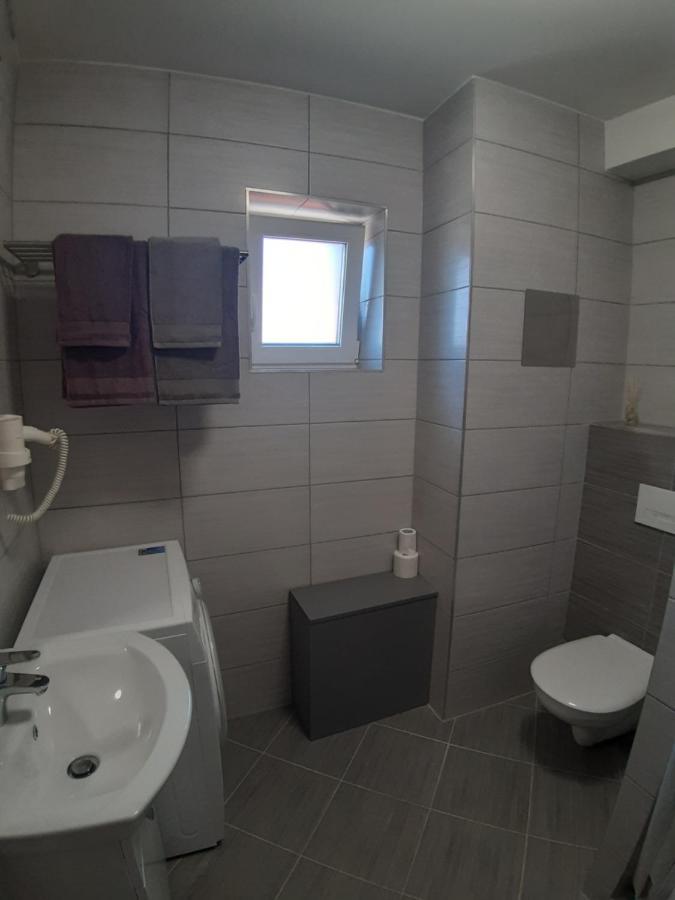 Profi Keco Apartman Balatonalmadi Luaran gambar