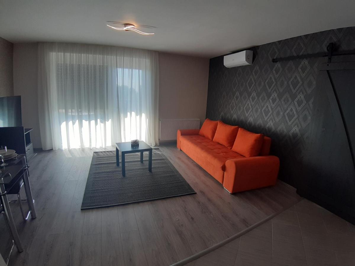 Profi Keco Apartman Balatonalmadi Luaran gambar