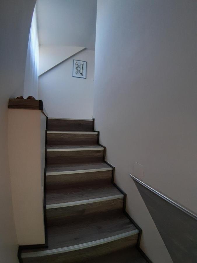 Profi Keco Apartman Balatonalmadi Luaran gambar