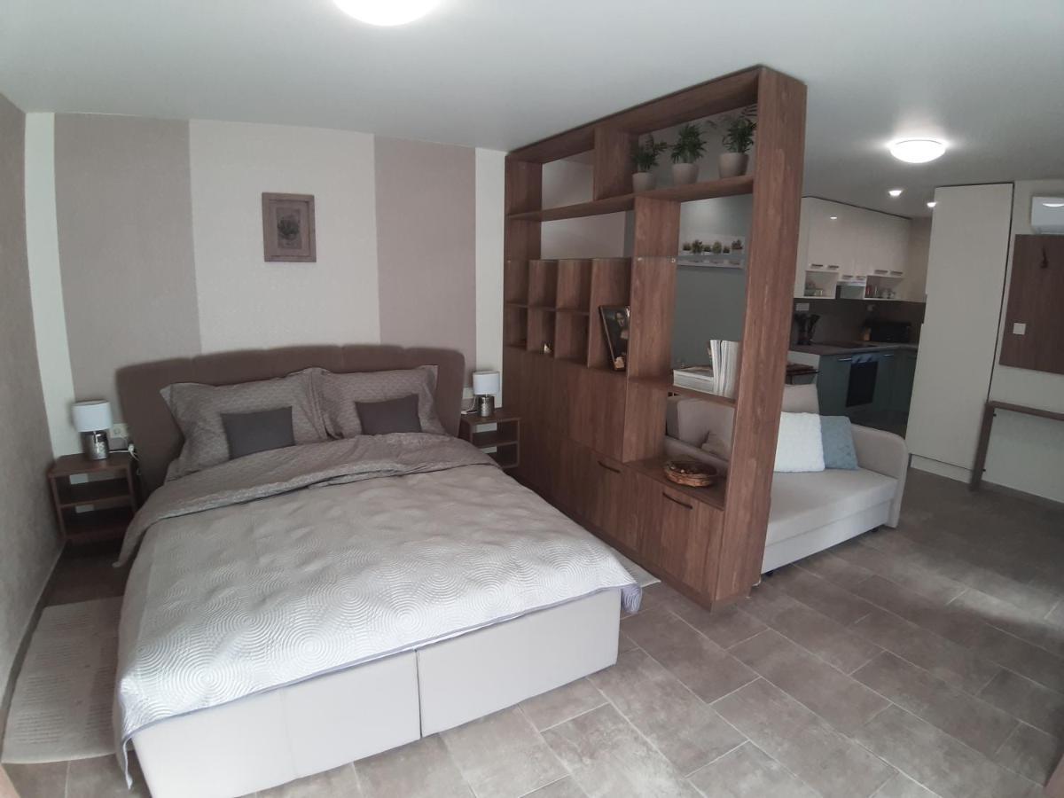 Profi Keco Apartman Balatonalmadi Luaran gambar