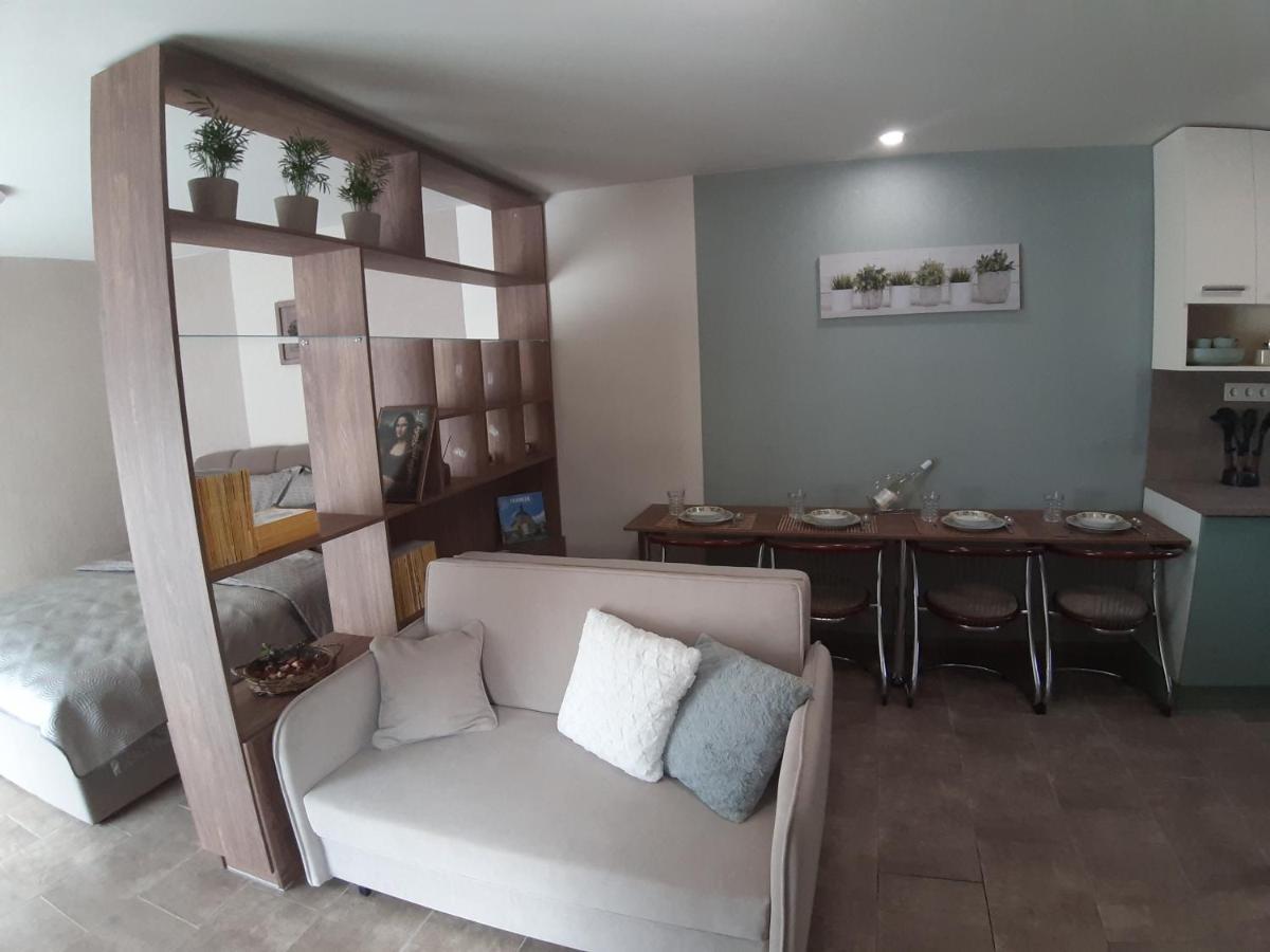 Profi Keco Apartman Balatonalmadi Luaran gambar